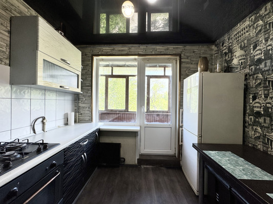 Продам двухкомнатную (2-комн.) квартиру, Московский пр-кт, 10/4, Брянск г