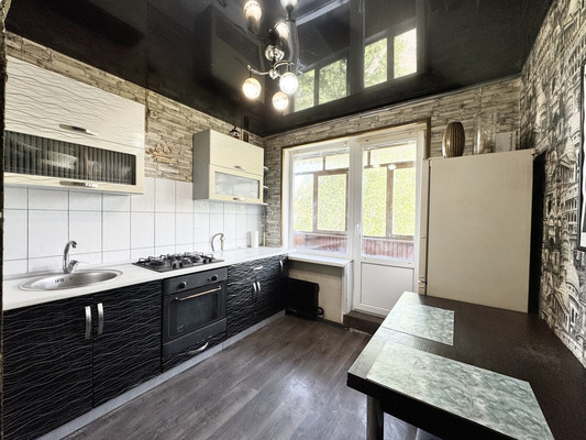 Продам двухкомнатную (2-комн.) квартиру, Московский пр-кт, 10/4, Брянск г