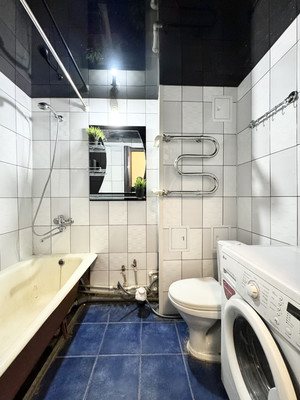 Продам двухкомнатную (2-комн.) квартиру, Московский пр-кт, 10/4, Брянск г