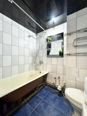 Продам двухкомнатную (2-комн.) квартиру, Московский пр-кт, 10/4, Брянск г