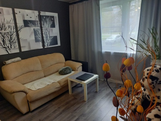 Продам однокомнатную (1-комн.) квартиру, Будапештская ул, 98Ак1, Санкт-Петербург г