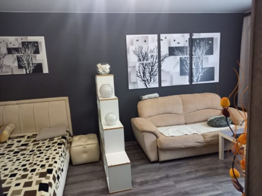 Продам однокомнатную (1-комн.) квартиру, Будапештская ул, 98Ак1, Санкт-Петербург г