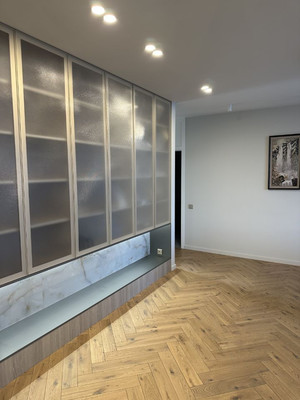 Продам трехкомнатную (3-комн.) квартиру, Космонавта Леонова ул, 47, Калининград г