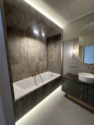 Продам трехкомнатную (3-комн.) квартиру, Космонавта Леонова ул, 47, Калининград г