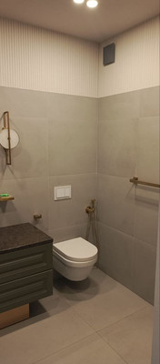 Продам трехкомнатную (3-комн.) квартиру, Космонавта Леонова ул, 47, Калининград г