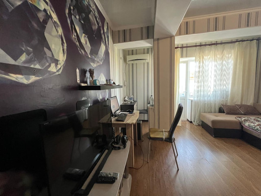 Продам однокомнатную (1-комн.) квартиру, Заводская ул, 28д, Анапа г