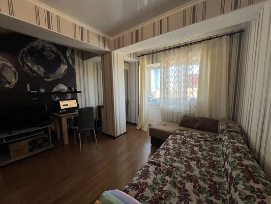 Продам однокомнатную (1-комн.) квартиру, Заводская ул, 28д, Анапа г
