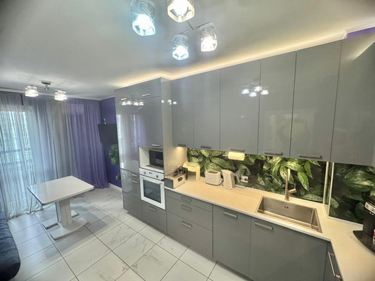 Продам трехкомнатную (3-комн.) квартиру, Северный пр-кт, 123к1, Санкт-Петербург г