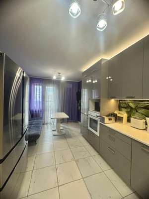 Продам трехкомнатную (3-комн.) квартиру, Северный пр-кт, 123к1, Санкт-Петербург г