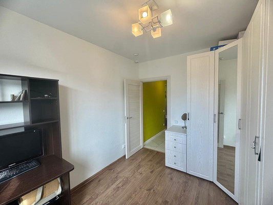 Продам трехкомнатную (3-комн.) квартиру, Северный пр-кт, 123к1, Санкт-Петербург г