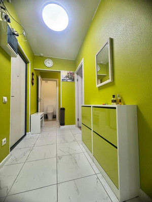 Продам трехкомнатную (3-комн.) квартиру, Северный пр-кт, 123к1, Санкт-Петербург г