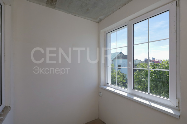 Продам трехкомнатную (3-комн.) квартиру, Лобачевского ул, 2А , Калининград г