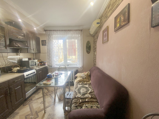 Продам трехкомнатную (3-комн.) квартиру, Жмайлова ул, 23к1, Ростов-на-Дону г