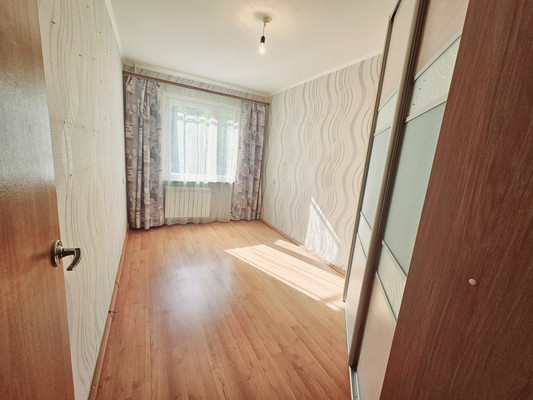 Продам двухкомнатную (2-комн.) квартиру, Короленко ул, 25, Казань г