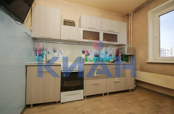 Продам двухкомнатную (2-комн.) квартиру, Комсомольский пр-кт, 1, Красноярск г