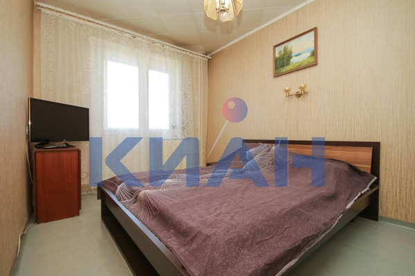 Продам двухкомнатную (2-комн.) квартиру, Комсомольский пр-кт, 1, Красноярск г