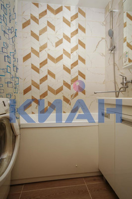Продам двухкомнатную (2-комн.) квартиру, Комсомольский пр-кт, 1, Красноярск г