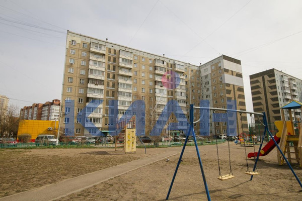 Продам двухкомнатную (2-комн.) квартиру, Комсомольский пр-кт, 1, Красноярск г