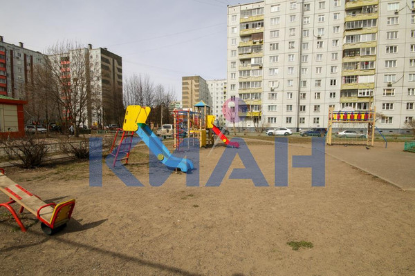 Продам двухкомнатную (2-комн.) квартиру, Комсомольский пр-кт, 1, Красноярск г