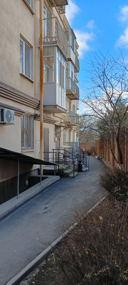 Продам двухкомнатную (2-комн.) квартиру, Портовая ул, 221, Ростов-на-Дону г