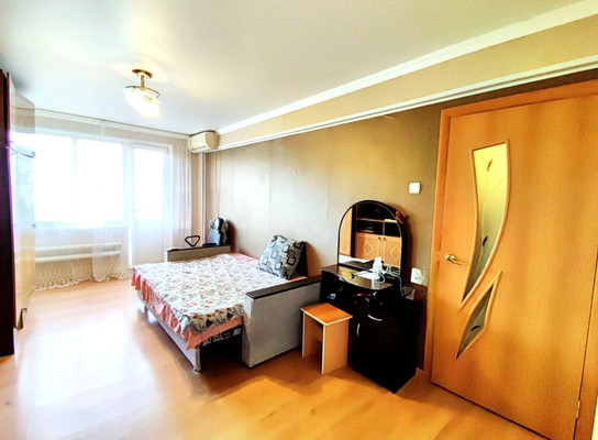 Продам трехкомнатную (3-комн.) квартиру, Луначарского ул, 147, Белореченск г