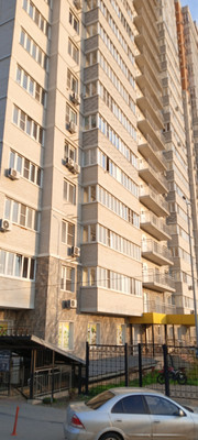 Продам двухкомнатную (2-комн.) квартиру, 2-я Краснодарская ул, 169кб, Ростов-на-Дону г