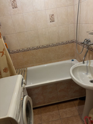 Продам трехкомнатную (3-комн.) квартиру, Курская ул, 17, Ростов-на-Дону г