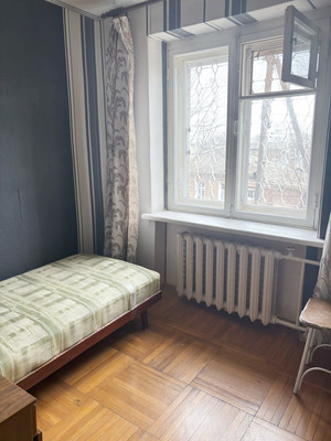Продам трехкомнатную (3-комн.) квартиру, 1-я Баррикадная ул, 48, Ростов-на-Дону г