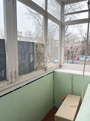 Продам трехкомнатную (3-комн.) квартиру, 1-я Баррикадная ул, 48, Ростов-на-Дону г