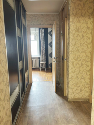 Продам трехкомнатную (3-комн.) квартиру, 1-я Баррикадная ул, 48, Ростов-на-Дону г