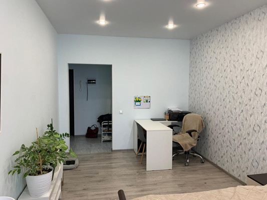 Продам однокомнатную (1-комн.) квартиру, Конгрессная ул, 21, Краснодар г