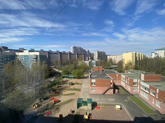 Продам трехкомнатную (3-комн.) квартиру, Уточкина ул, 6к1, Санкт-Петербург г