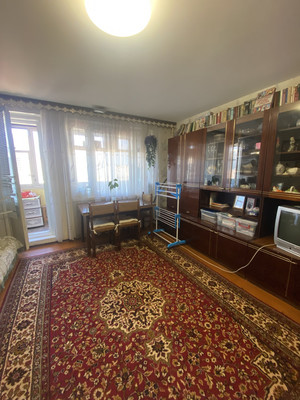 Продам трехкомнатную (3-комн.) квартиру, Уточкина ул, 6к1, Санкт-Петербург г