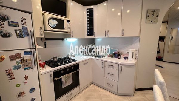 Продам многокомнатную квартиру, Гагарина ул, 18А, Выборг г