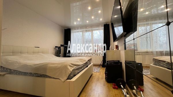 Продам многокомнатную квартиру, Гагарина ул, 18А, Выборг г