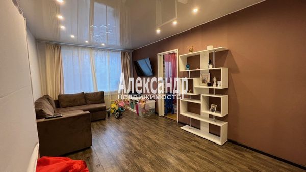 Продам многокомнатную квартиру, Гагарина ул, 18А, Выборг г