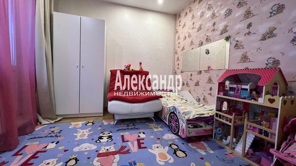 Продам многокомнатную квартиру, Гагарина ул, 18А, Выборг г