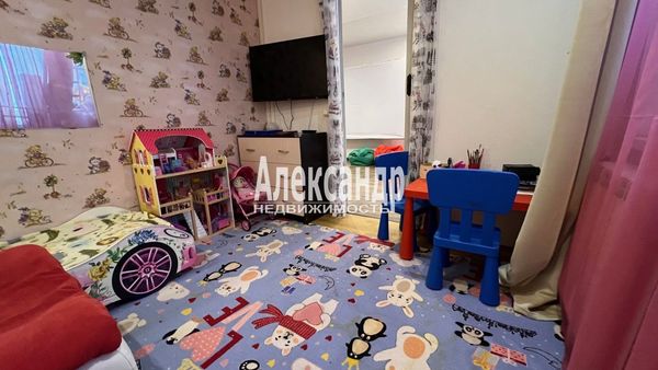 Продам многокомнатную квартиру, Гагарина ул, 18А, Выборг г