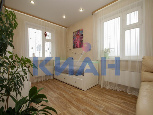 Продам двухкомнатную (2-комн.) квартиру, Судостроительная ул, 159, Красноярск г