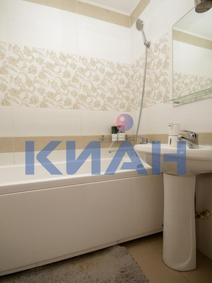 Продам двухкомнатную (2-комн.) квартиру, Судостроительная ул, 159, Красноярск г