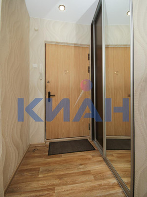 Продам двухкомнатную (2-комн.) квартиру, Судостроительная ул, 159, Красноярск г