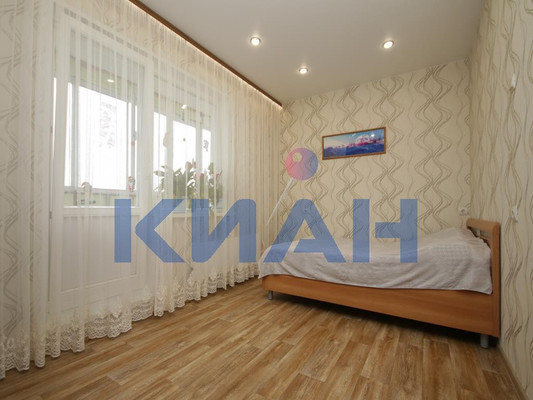 Продам двухкомнатную (2-комн.) квартиру, Судостроительная ул, 159, Красноярск г