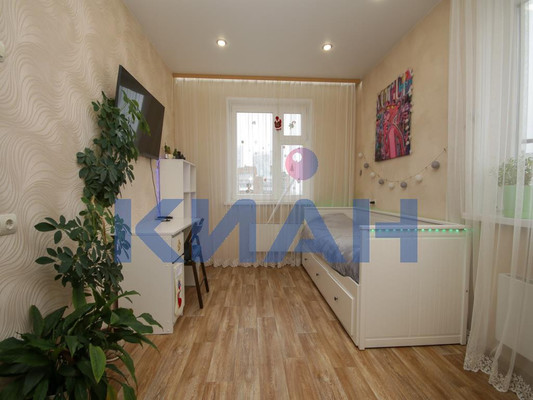 Продам двухкомнатную (2-комн.) квартиру, Судостроительная ул, 159, Красноярск г