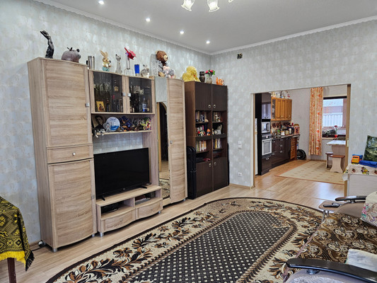 Продам трехкомнатную (3-комн.) квартиру, Ольховый пер, 2, Костомукша г
