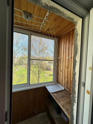 Продам трехкомнатную (3-комн.) квартиру, Октябрьская ул, 4к2, Великий Новгород г