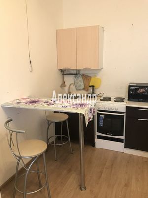 Продам однокомнатную (1-комн.) квартиру, Шувалова ул, 27/7, Мурино п