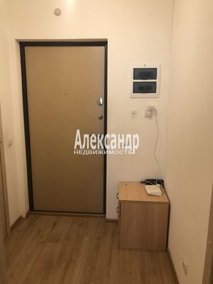 Продам однокомнатную (1-комн.) квартиру, Шувалова ул, 27/7, Мурино п