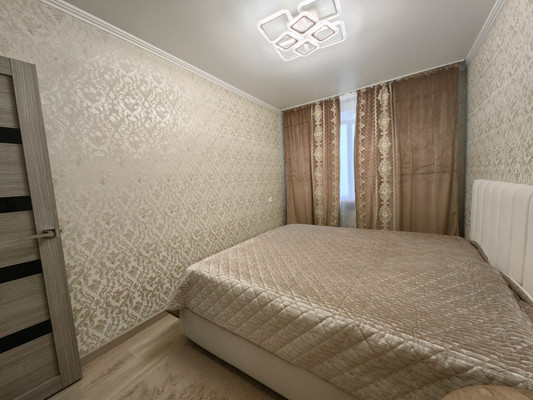 Продам двухкомнатную (2-комн.) квартиру, Строителей пр-кт, 2, Волгодонск г