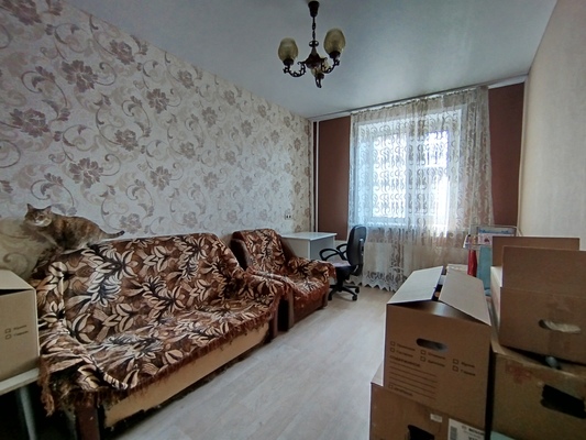 Продам трехкомнатную (3-комн.) квартиру, Академика Губкина ул, 37, Казань г