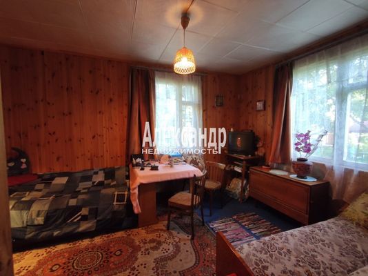 Продам дом в поселке Строитель, ЛОС тер. СНТ, 335, Массив Мшинская тер, 90 км от города